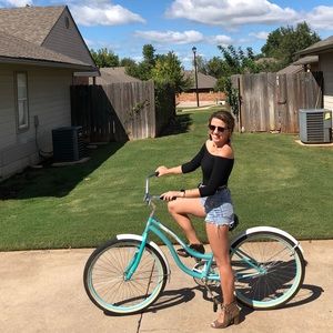 Meet your Posher, Raegan